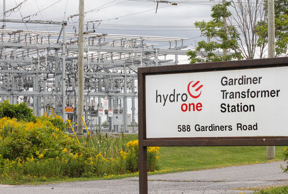 Ontario public in the dark about Hydro One